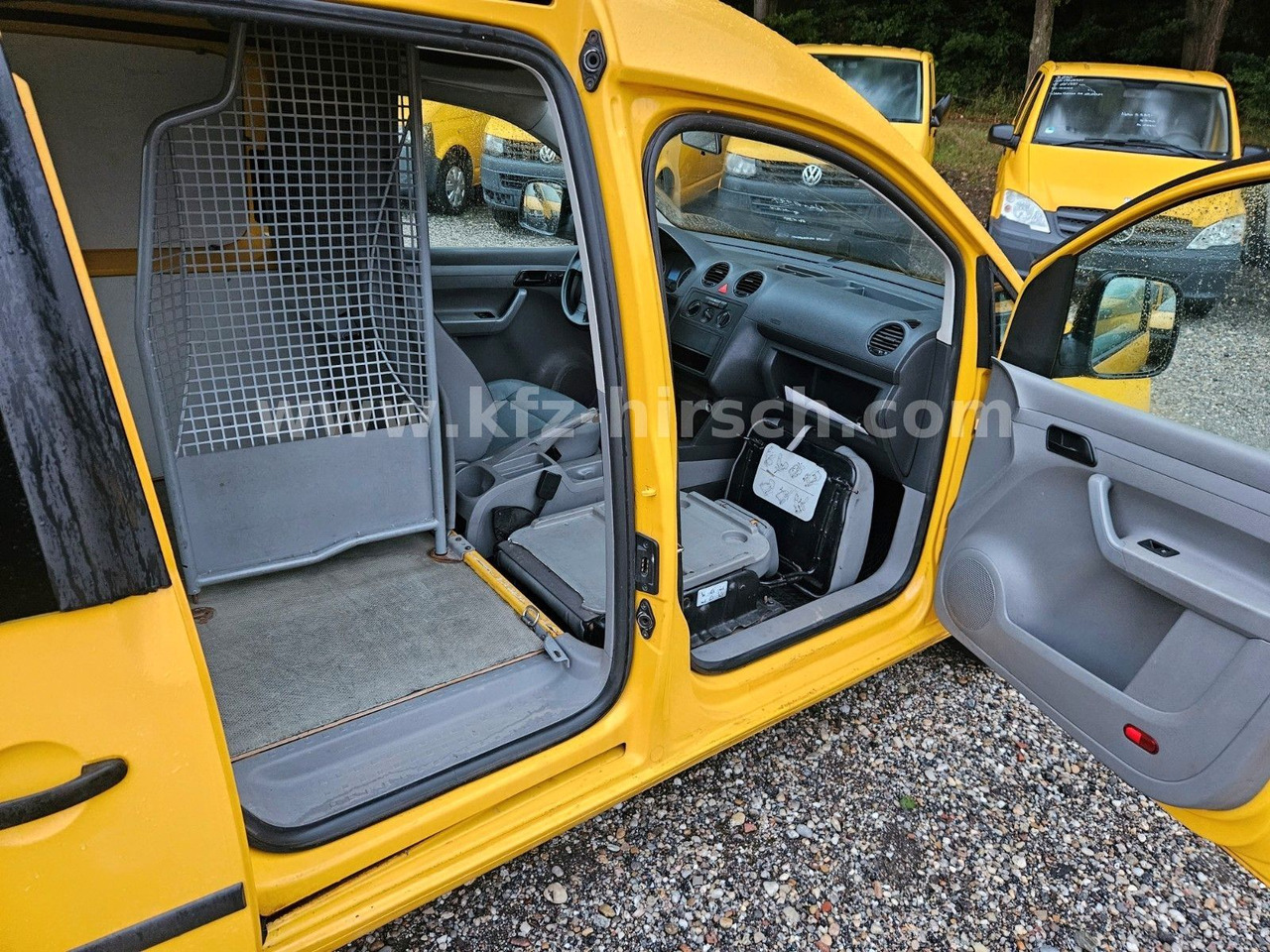 Volkswagen Caddy 2.0SDI*2xSchiebetüre*1.Hand* - Mali kombi: slika Volkswagen Caddy 2.0SDI*2xSchiebetüre*1.Hand* - Mali kombi Volkswagen Caddy 2.0SDI*2xSchiebetüre*1.Hand* - Mali kombi: slika Volkswagen Caddy 2.0SDI*2xSchiebetüre*1.Hand* - Mali kombi