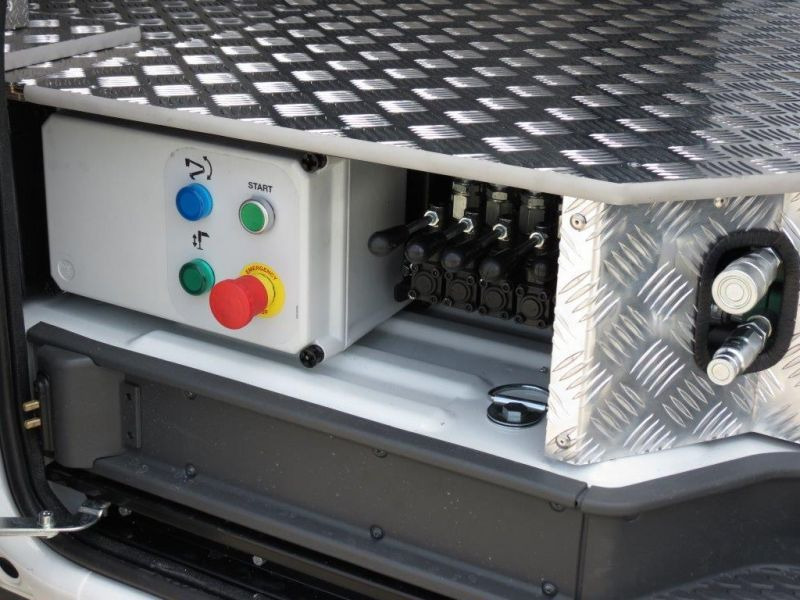 Comet IZOLACJA 46kV Podnośnik koszowy 14/2/8 JIB do pracy pod napięciem zamontowany na VAN 5,2 t - Podizna platforma montirana na kamion: slika Comet IZOLACJA 46kV Podnośnik koszowy 14/2/8 JIB do pracy pod napięciem zamontowany na VAN 5,2 t - Podizna platforma montirana na kamion Comet IZOLACJA 46kV Podnośnik koszowy 14/2/8 JIB do pracy pod napięciem zamontowany na VAN 5,2 t - Podizna platforma montirana na kamion: slika Comet IZOLACJA 46kV Podnośnik koszowy 14/2/8 JIB do pracy pod napięciem zamontowany na VAN 5,2 t - Podizna platforma montirana na kamion