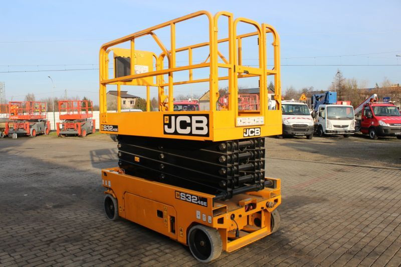 JCB podnośnik nożycowy elektryczny 12 m JCB S3246E electric scissor lift - Škarasta podizna platforma: slika JCB podnośnik nożycowy elektryczny 12 m JCB S3246E electric scissor lift - Škarasta podizna platforma JCB podnośnik nożycowy elektryczny 12 m JCB S3246E electric scissor lift - Škarasta podizna platforma: slika JCB podnośnik nożycowy elektryczny 12 m JCB S3246E electric scissor lift - Škarasta podizna platforma
