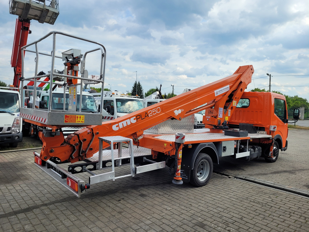 Renault Maxity podnośnik koszowy 25 m CMC PLA250 bucket truck boom lift - Podizna platforma montirana na kamion: slika Renault Maxity podnośnik koszowy 25 m CMC PLA250 bucket truck boom lift - Podizna platforma montirana na kamion Renault Maxity podnośnik koszowy 25 m CMC PLA250 bucket truck boom lift - Podizna platforma montirana na kamion: slika Renault Maxity podnośnik koszowy 25 m CMC PLA250 bucket truck boom lift - Podizna platforma montirana na kamion
