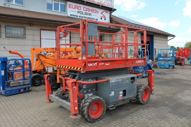 Skyjack podnośnik nożycowy 4x4 spalinowy 12 m Skyjack SJ6832RT - Škarasta podizna platforma: slika Skyjack podnośnik nożycowy 4x4 spalinowy 12 m Skyjack SJ6832RT - Škarasta podizna platforma Skyjack podnośnik nożycowy 4x4 spalinowy 12 m Skyjack SJ6832RT - Škarasta podizna platforma: slika Skyjack podnośnik nożycowy 4x4 spalinowy 12 m Skyjack SJ6832RT - Škarasta podizna platforma