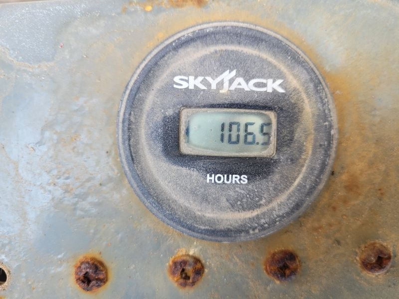 Podnośnik nożycowy elektryczny 10 m Skyjack SJIII 3226 - Škarasta podizna platforma: slika podnośnik nożycowy elektryczny 10 m Skyjack SJIII 3226 - Škarasta podizna platforma Podnośnik nożycowy elektryczny 10 m Skyjack SJIII 3226 - Škarasta podizna platforma: slika podnośnik nożycowy elektryczny 10 m Skyjack SJIII 3226 - Škarasta podizna platforma