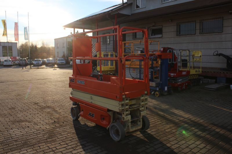 Podnośnik nożycowy elektryczny 8 m JLG 1930 ES - Škarasta podizna platforma: slika podnośnik nożycowy elektryczny 8 m JLG 1930 ES - Škarasta podizna platforma Podnośnik nożycowy elektryczny 8 m JLG 1930 ES - Škarasta podizna platforma: slika podnośnik nożycowy elektryczny 8 m JLG 1930 ES - Škarasta podizna platforma