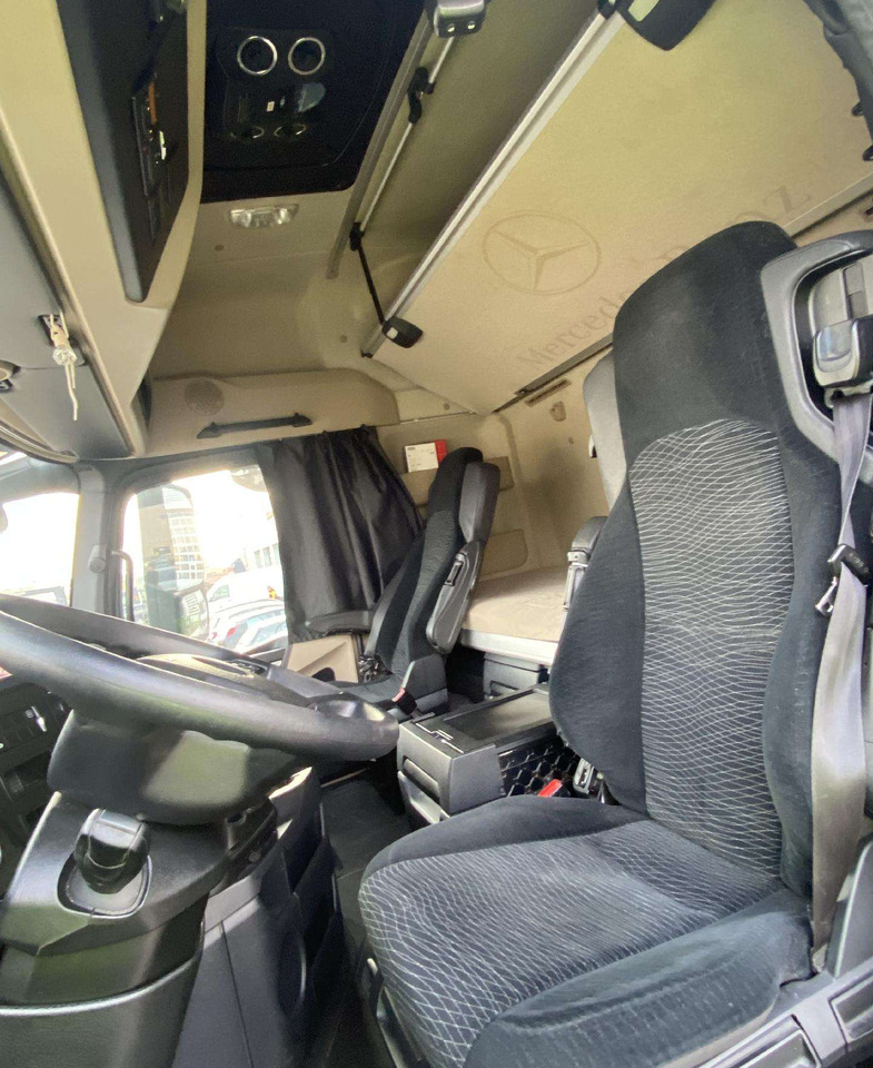 Mercedes-Benz ACTROS 1845 BIG SPACE - Tegljač: slika Mercedes-Benz ACTROS 1845 BIG SPACE - Tegljač Mercedes-Benz ACTROS 1845 BIG SPACE - Tegljač: slika Mercedes-Benz ACTROS 1845 BIG SPACE - Tegljač