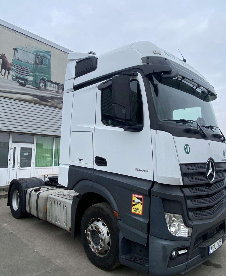 Mercedes-Benz ACTROS 1845 BIG SPACE - Tegljač: slika Mercedes-Benz ACTROS 1845 BIG SPACE - Tegljač Mercedes-Benz ACTROS 1845 BIG SPACE - Tegljač: slika Mercedes-Benz ACTROS 1845 BIG SPACE - Tegljač