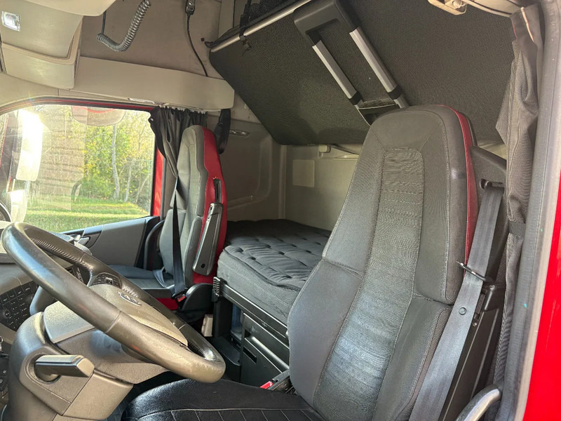 Tegljač Volvo FH 460 / 4x2 PTO / APK - TUV oktober 2026 /: slika Tegljač Volvo FH 460 / 4x2 PTO / APK - TUV oktober 2026 /