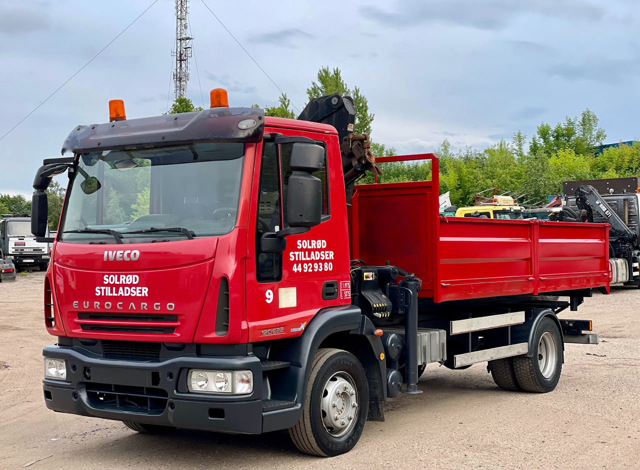 IVECO EUROCARGO - Kamion s kranom: slika IVECO EUROCARGO - Kamion s kranom IVECO EUROCARGO - Kamion s kranom: slika IVECO EUROCARGO - Kamion s kranom