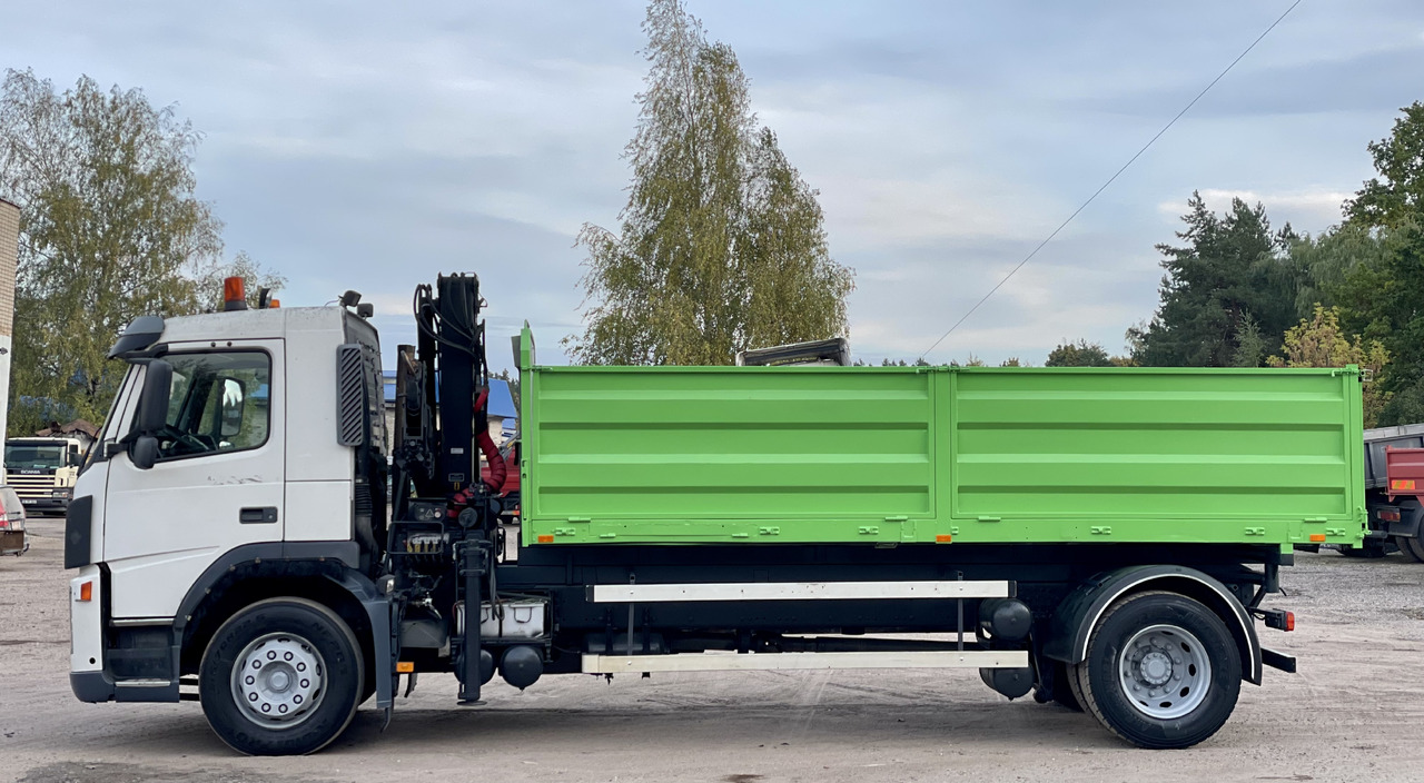 VOLVO FM - Kamion s kranom: slika VOLVO FM - Kamion s kranom VOLVO FM - Kamion s kranom: slika VOLVO FM - Kamion s kranom