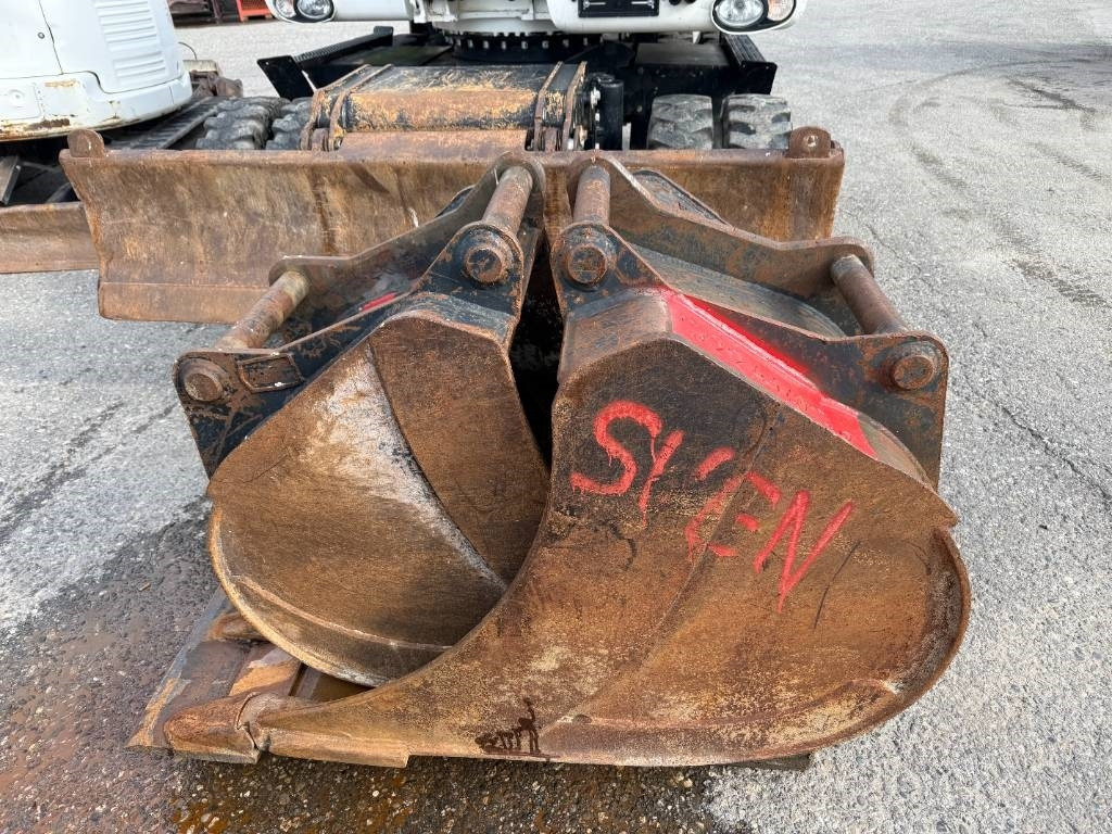 CAT M 316 D  - Bager na kotačima: slika CAT M 316 D  - Bager na kotačima CAT M 316 D  - Bager na kotačima: slika CAT M 316 D  - Bager na kotačima