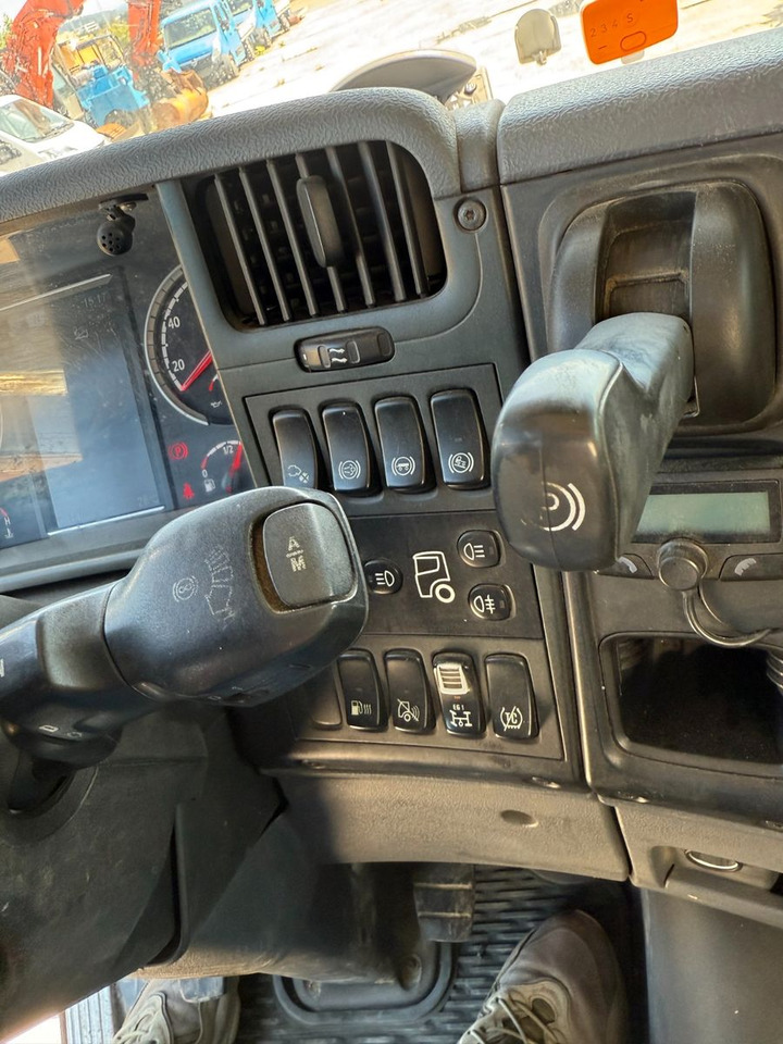 Kamion s otvorenim sandukom, Kamion s kranom Scania G440 Brücke mit Ladekran: slika Kamion s otvorenim sandukom, Kamion s kranom Scania G440 Brücke mit Ladekran