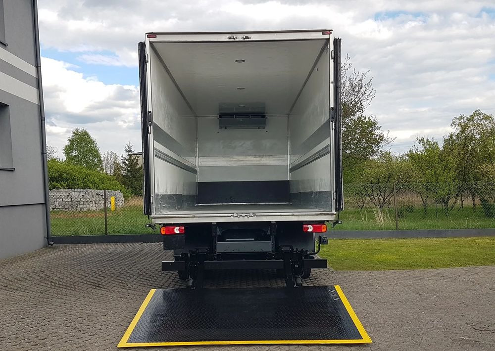 DAF 16T LF 230 WINDA CHŁODNIA 16EP 6,60x2,48x2,39 KLIMA IZOTERMA MROŹNIA - Kamion hladnjača: slika DAF 16T LF 230 WINDA CHŁODNIA 16EP 6,60x2,48x2,39 KLIMA IZOTERMA MROŹNIA - Kamion hladnjača DAF 16T LF 230 WINDA CHŁODNIA 16EP 6,60x2,48x2,39 KLIMA IZOTERMA MROŹNIA - Kamion hladnjača: slika DAF 16T LF 230 WINDA CHŁODNIA 16EP 6,60x2,48x2,39 KLIMA IZOTERMA MROŹNIA - Kamion hladnjača