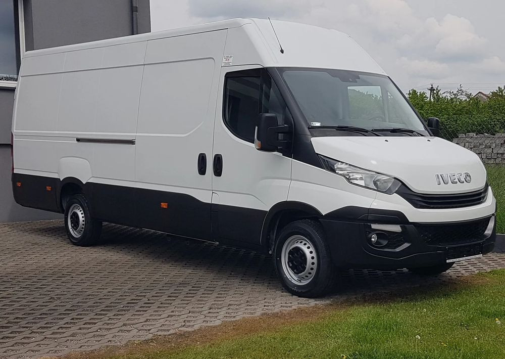 Iveco DAILY 35S15 3,0 MAXI DŁUGI WYSOKI KLIMATRONIK TEMPOMAT BLASZAK VAN - Furgon: slika Iveco DAILY 35S15 3,0 MAXI DŁUGI WYSOKI KLIMATRONIK TEMPOMAT BLASZAK VAN - Furgon Iveco DAILY 35S15 3,0 MAXI DŁUGI WYSOKI KLIMATRONIK TEMPOMAT BLASZAK VAN - Furgon: slika Iveco DAILY 35S15 3,0 MAXI DŁUGI WYSOKI KLIMATRONIK TEMPOMAT BLASZAK VAN - Furgon