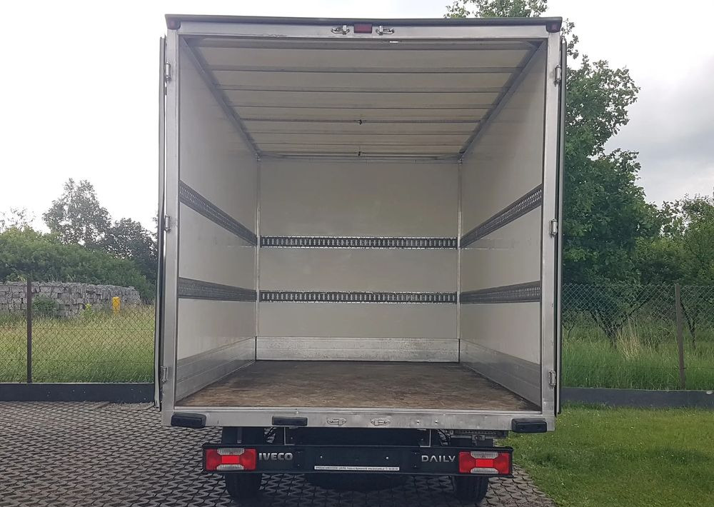 Iveco Daily 8EP KONTENER 4,14x2,21x2,20 KLIMA MANUAL KRAJOWY DMC 3500KG - Dostavno vozilo sa zatvorenim sandukom: slika Iveco Daily 8EP KONTENER 4,14x2,21x2,20 KLIMA MANUAL KRAJOWY DMC 3500KG - Dostavno vozilo sa zatvorenim sandukom Iveco Daily 8EP KONTENER 4,14x2,21x2,20 KLIMA MANUAL KRAJOWY DMC 3500KG - Dostavno vozilo sa zatvorenim sandukom: slika Iveco Daily 8EP KONTENER 4,14x2,21x2,20 KLIMA MANUAL KRAJOWY DMC 3500KG - Dostavno vozilo sa zatvorenim sandukom