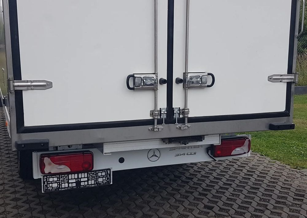 Dostavno vozilo sa zatvorenim sandukom Mercedes-Benz Sprinter KONTENER 8EP 4,11x2,15x2,30 KLIMA 314 CDI MANUAL KRAJOWY: slika Dostavno vozilo sa zatvorenim sandukom Mercedes-Benz Sprinter KONTENER 8EP 4,11x2,15x2,30 KLIMA 314 CDI MANUAL KRAJOWY