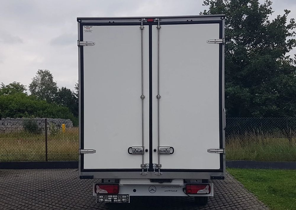 Dostavno vozilo sa zatvorenim sandukom Mercedes-Benz Sprinter KONTENER 8EP 4,11x2,15x2,30 KLIMA 314 CDI MANUAL KRAJOWY: slika Dostavno vozilo sa zatvorenim sandukom Mercedes-Benz Sprinter KONTENER 8EP 4,11x2,15x2,30 KLIMA 314 CDI MANUAL KRAJOWY