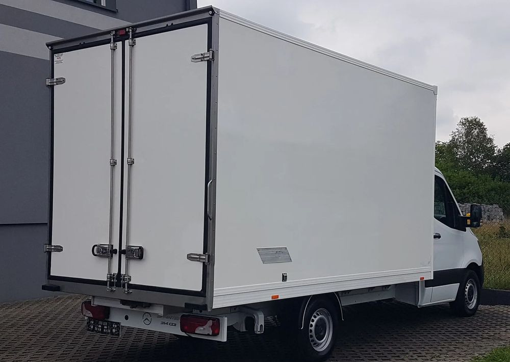 Mercedes-Benz Sprinter KONTENER 8EP 4,11x2,15x2,30 KLIMA 314 CDI MANUAL KRAJOWY - Dostavno vozilo sa zatvorenim sandukom: slika Mercedes-Benz Sprinter KONTENER 8EP 4,11x2,15x2,30 KLIMA 314 CDI MANUAL KRAJOWY - Dostavno vozilo sa zatvorenim sandukom Mercedes-Benz Sprinter KONTENER 8EP 4,11x2,15x2,30 KLIMA 314 CDI MANUAL KRAJOWY - Dostavno vozilo sa zatvorenim sandukom: slika Mercedes-Benz Sprinter KONTENER 8EP 4,11x2,15x2,30 KLIMA 314 CDI MANUAL KRAJOWY - Dostavno vozilo sa zatvorenim sandukom