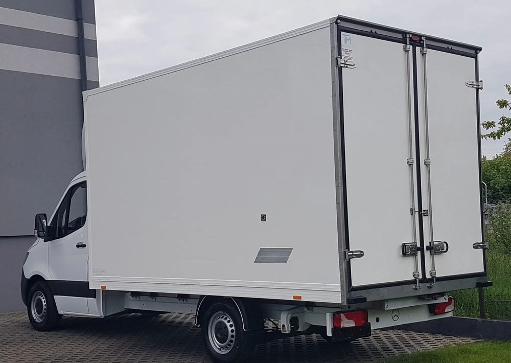 Mercedes-Benz Sprinter KONTENER 8EP 4,12x2,15x2,30 KLIMA 314 CDI MANUAL KRAJOWY AC - Dostavno vozilo sa zatvorenim sandukom: slika Mercedes-Benz Sprinter KONTENER 8EP 4,12x2,15x2,30 KLIMA 314 CDI MANUAL KRAJOWY AC - Dostavno vozilo sa zatvorenim sandukom Mercedes-Benz Sprinter KONTENER 8EP 4,12x2,15x2,30 KLIMA 314 CDI MANUAL KRAJOWY AC - Dostavno vozilo sa zatvorenim sandukom: slika Mercedes-Benz Sprinter KONTENER 8EP 4,12x2,15x2,30 KLIMA 314 CDI MANUAL KRAJOWY AC - Dostavno vozilo sa zatvorenim sandukom
