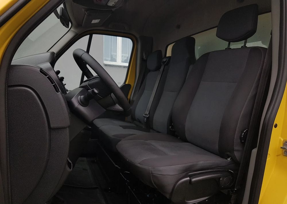 Dostavno vozilo sa zatvorenim sandukom Renault MASTER KONTENER 8EP 4,21x2,23x2,22 KLIMA MANUAL KRAJOWY 6-BIEGÓW: slika Dostavno vozilo sa zatvorenim sandukom Renault MASTER KONTENER 8EP 4,21x2,23x2,22 KLIMA MANUAL KRAJOWY 6-BIEGÓW