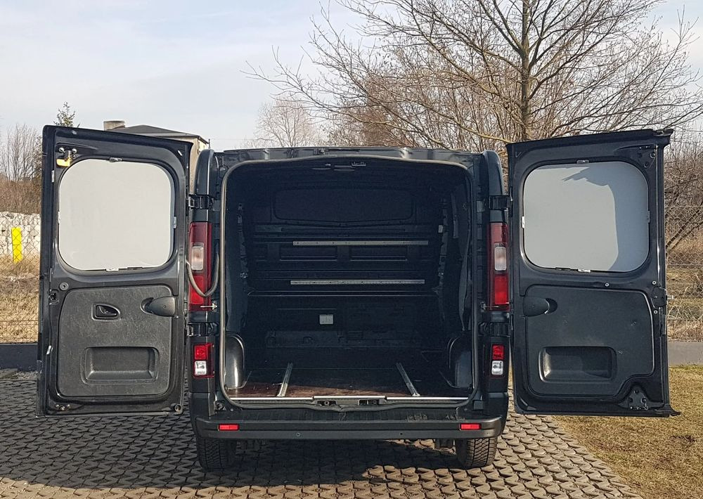 Renault TRAFIC KLIMA TEMPOMAT 1,6 DCI 145 BLASZAK VAN FURGON KRAJOWY L1H1 - Mali kombi: slika Renault TRAFIC KLIMA TEMPOMAT 1,6 DCI 145 BLASZAK VAN FURGON KRAJOWY L1H1 - Mali kombi Renault TRAFIC KLIMA TEMPOMAT 1,6 DCI 145 BLASZAK VAN FURGON KRAJOWY L1H1 - Mali kombi: slika Renault TRAFIC KLIMA TEMPOMAT 1,6 DCI 145 BLASZAK VAN FURGON KRAJOWY L1H1 - Mali kombi