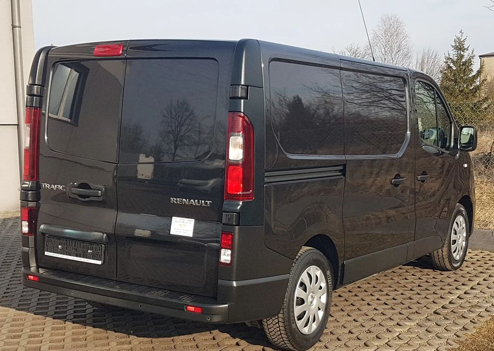 Renault TRAFIC KLIMA TEMPOMAT 1,6 DCI 145 BLASZAK VAN FURGON KRAJOWY L1H1 - Mali kombi: slika Renault TRAFIC KLIMA TEMPOMAT 1,6 DCI 145 BLASZAK VAN FURGON KRAJOWY L1H1 - Mali kombi Renault TRAFIC KLIMA TEMPOMAT 1,6 DCI 145 BLASZAK VAN FURGON KRAJOWY L1H1 - Mali kombi: slika Renault TRAFIC KLIMA TEMPOMAT 1,6 DCI 145 BLASZAK VAN FURGON KRAJOWY L1H1 - Mali kombi