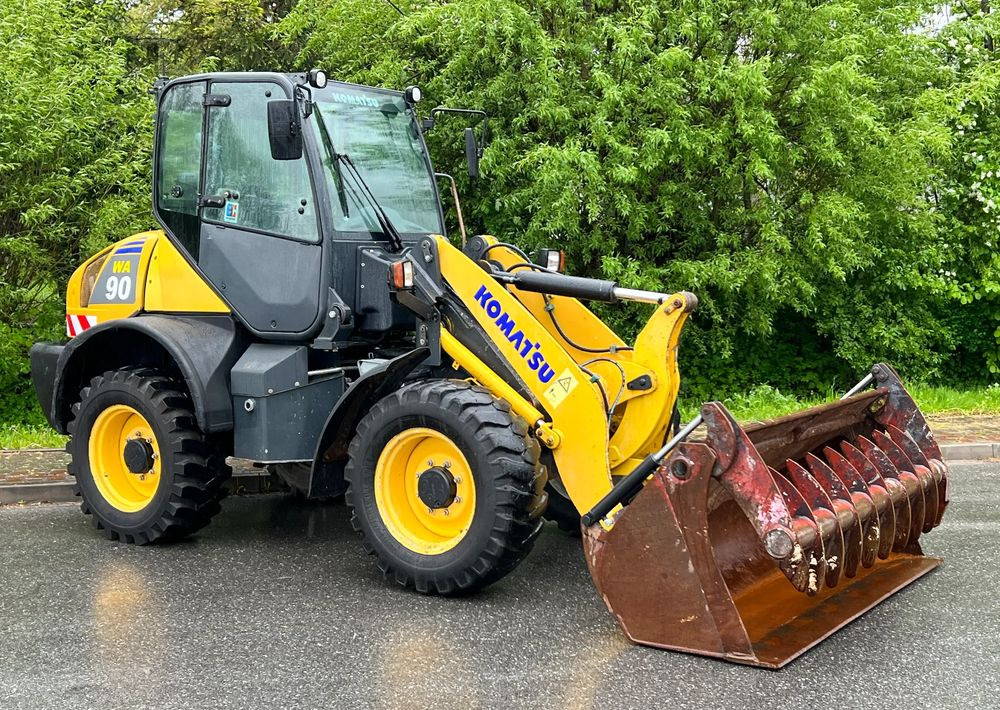 Komatsu Ładowarka KOMATSU WA 90 STAN IDEALNY - Utovarivač na kotačima: slika Komatsu Ładowarka KOMATSU WA 90 STAN IDEALNY - Utovarivač na kotačima Komatsu Ładowarka KOMATSU WA 90 STAN IDEALNY - Utovarivač na kotačima: slika Komatsu Ładowarka KOMATSU WA 90 STAN IDEALNY - Utovarivač na kotačima