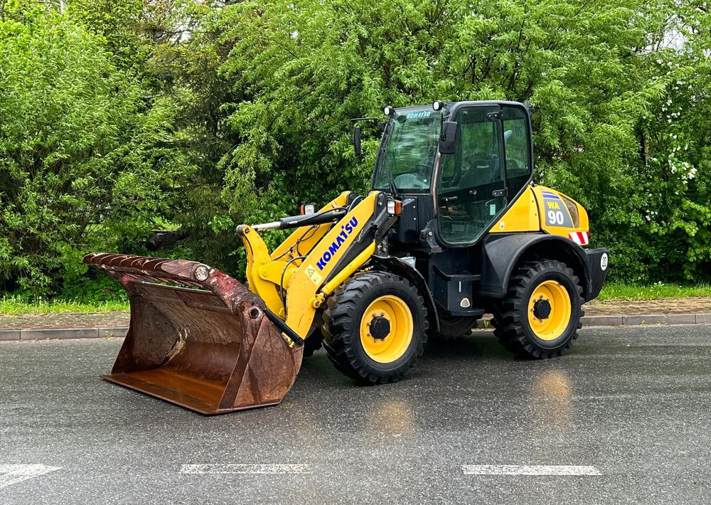 Komatsu Ładowarka KOMATSU WA 90 STAN IDEALNY - Utovarivač na kotačima: slika Komatsu Ładowarka KOMATSU WA 90 STAN IDEALNY - Utovarivač na kotačima Komatsu Ładowarka KOMATSU WA 90 STAN IDEALNY - Utovarivač na kotačima: slika Komatsu Ładowarka KOMATSU WA 90 STAN IDEALNY - Utovarivač na kotačima