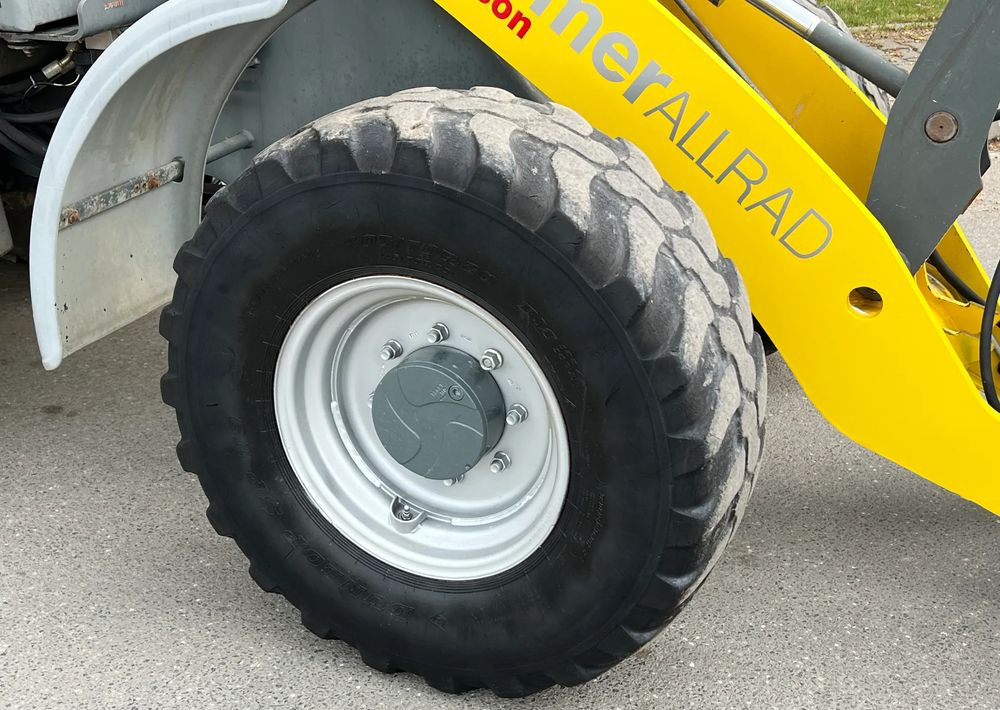 Kramer * Kramer Allrad Neuson 950 * Ładowarka * Sprowadzona * Bardzo Dobry Stan - Utovarivač na kotačima: slika Kramer * Kramer Allrad Neuson 950 * Ładowarka * Sprowadzona * Bardzo Dobry Stan - Utovarivač na kotačima Kramer * Kramer Allrad Neuson 950 * Ładowarka * Sprowadzona * Bardzo Dobry Stan - Utovarivač na kotačima: slika Kramer * Kramer Allrad Neuson 950 * Ładowarka * Sprowadzona * Bardzo Dobry Stan - Utovarivač na kotačima