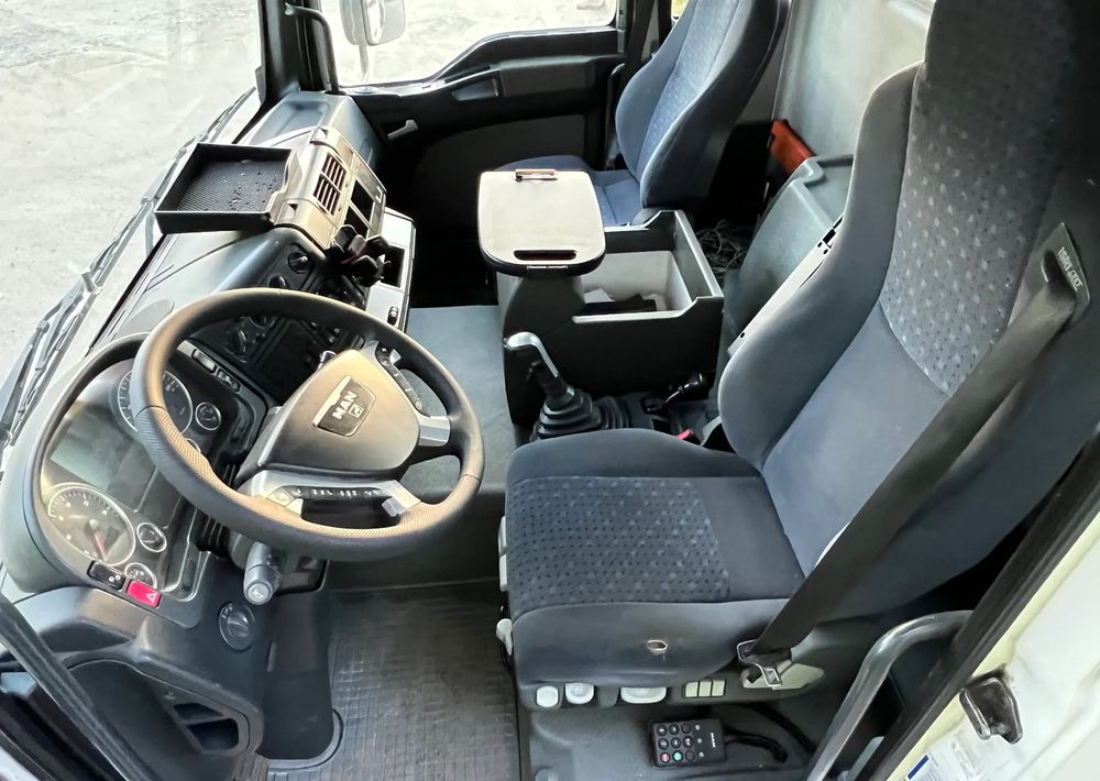 Kamion s otvorenim sandukom, Kamion s kranom MAN * TGA 26-440 * 4x6 Hydrodrive * HDS Palfinger PK 20002 * Bardzo Dobry Stan: slika Kamion s otvorenim sandukom, Kamion s kranom MAN * TGA 26-440 * 4x6 Hydrodrive * HDS Palfinger PK 20002 * Bardzo Dobry Stan