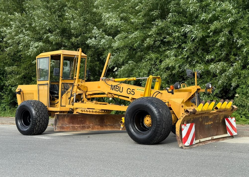 O&K * Równiarka * MBU G50 * Sprowadzona * 2 Osie * 4x4 * Maszyna Drogowa - Valjak: slika O&K * Równiarka * MBU G50 * Sprowadzona * 2 Osie * 4x4 * Maszyna Drogowa - Valjak O&K * Równiarka * MBU G50 * Sprowadzona * 2 Osie * 4x4 * Maszyna Drogowa - Valjak: slika O&K * Równiarka * MBU G50 * Sprowadzona * 2 Osie * 4x4 * Maszyna Drogowa - Valjak