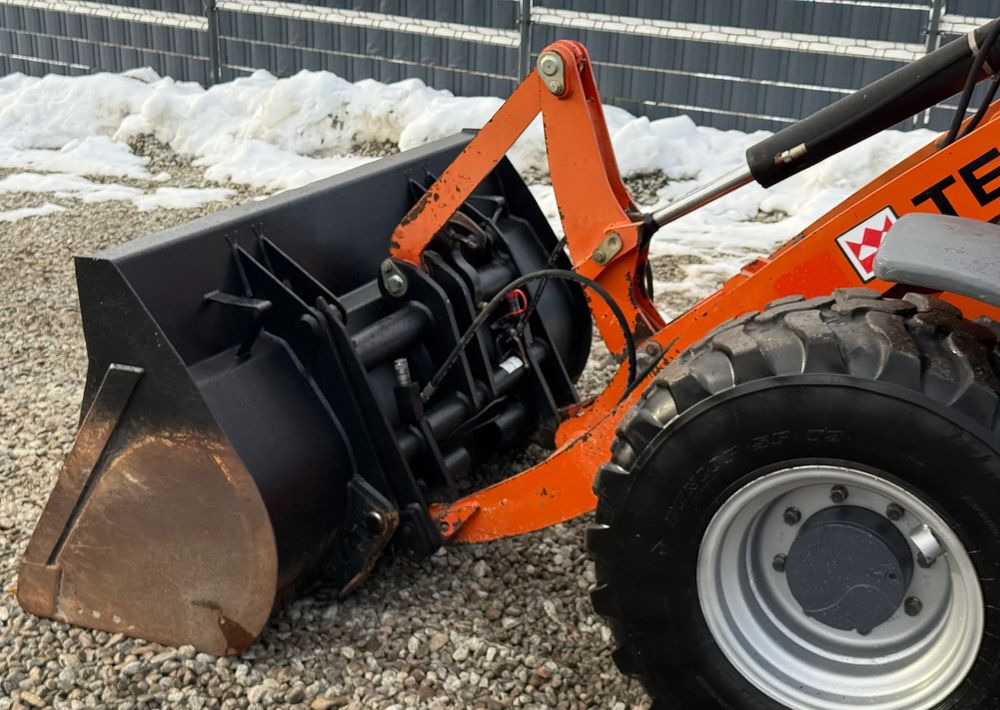 Terex * Terex TL 80 AS * Ładowarka * Stan Perfekcyjny ! * Sprowadzona * - Zglobni utovarivač: slika Terex * Terex TL 80 AS * Ładowarka * Stan Perfekcyjny ! * Sprowadzona * - Zglobni utovarivač Terex * Terex TL 80 AS * Ładowarka * Stan Perfekcyjny ! * Sprowadzona * - Zglobni utovarivač: slika Terex * Terex TL 80 AS * Ładowarka * Stan Perfekcyjny ! * Sprowadzona * - Zglobni utovarivač