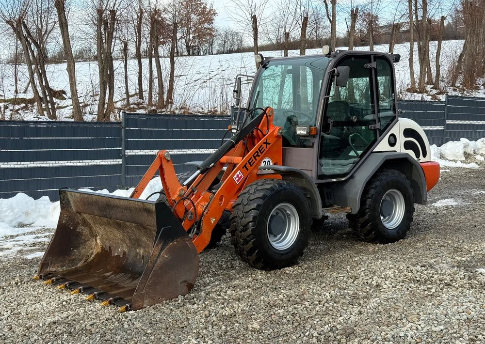 Terex * Terex TL 80 AS * Ładowarka * Stan Perfekcyjny ! * Sprowadzona * - Zglobni utovarivač: slika Terex * Terex TL 80 AS * Ładowarka * Stan Perfekcyjny ! * Sprowadzona * - Zglobni utovarivač Terex * Terex TL 80 AS * Ładowarka * Stan Perfekcyjny ! * Sprowadzona * - Zglobni utovarivač: slika Terex * Terex TL 80 AS * Ładowarka * Stan Perfekcyjny ! * Sprowadzona * - Zglobni utovarivač