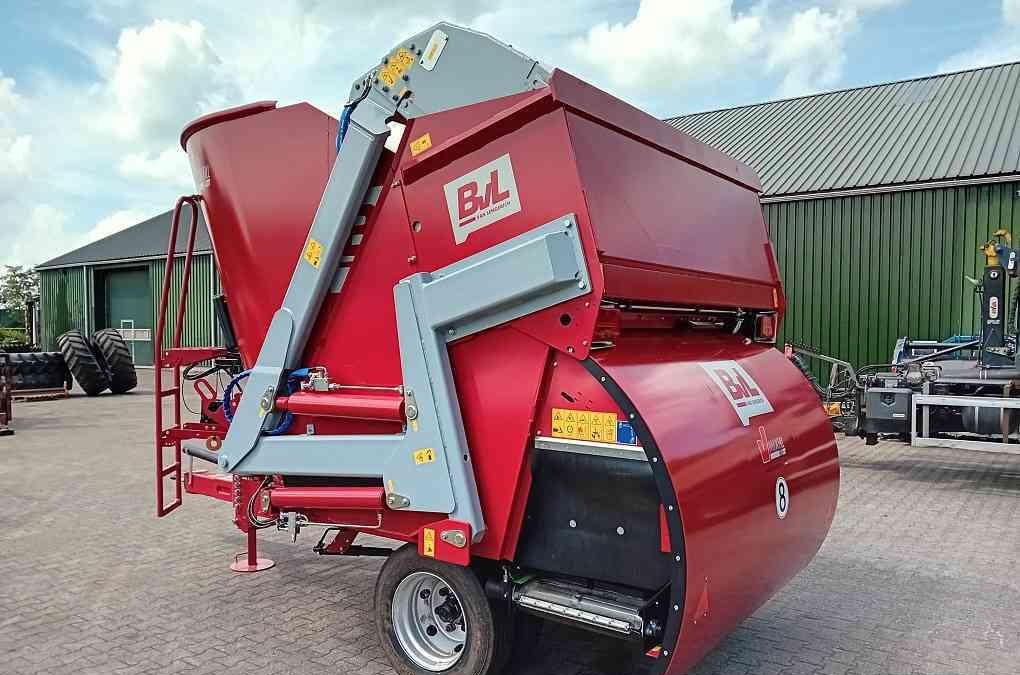BVL V-Mix Fill Plus 13-1S LS voermachines - Vagon-miješalica za krmivo: slika BVL V-Mix Fill Plus 13-1S LS voermachines - Vagon-miješalica za krmivo BVL V-Mix Fill Plus 13-1S LS voermachines - Vagon-miješalica za krmivo: slika BVL V-Mix Fill Plus 13-1S LS voermachines - Vagon-miješalica za krmivo
