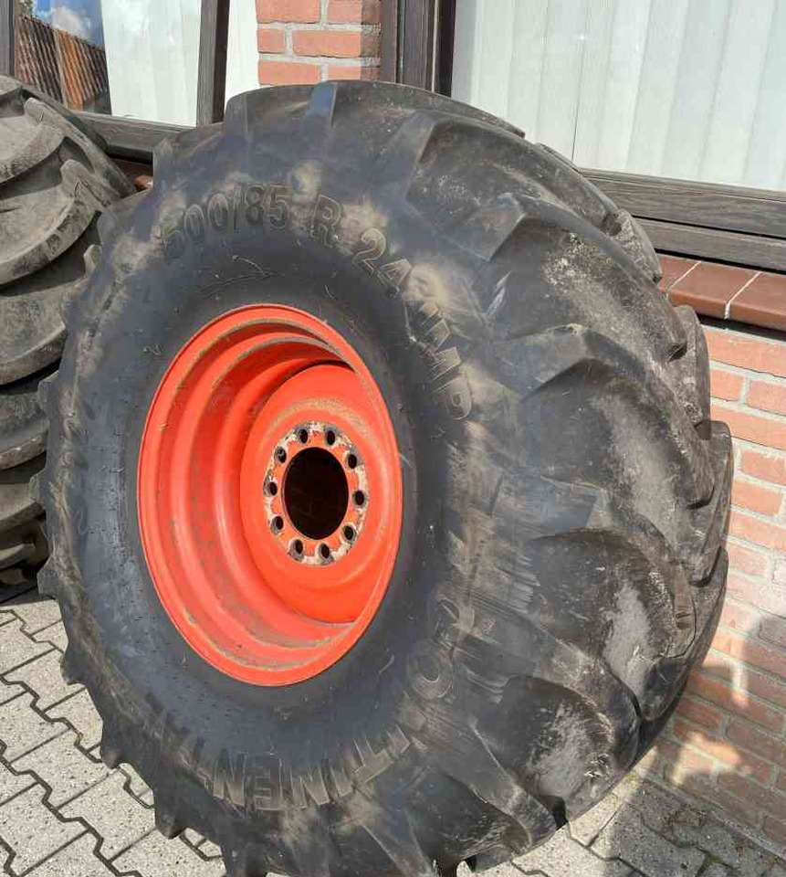 Continental Continental/Mitas 500/85R24 banden, Claas combine diversen - Gume i felge za Poljoprivredni strojevi: slika Continental Continental/Mitas 500/85R24 banden, Claas combine diversen - Gume i felge za Poljoprivredni strojevi Continental Continental/Mitas 500/85R24 banden, Claas combine diversen - Gume i felge za Poljoprivredni strojevi: slika Continental Continental/Mitas 500/85R24 banden, Claas combine diversen - Gume i felge za Poljoprivredni strojevi