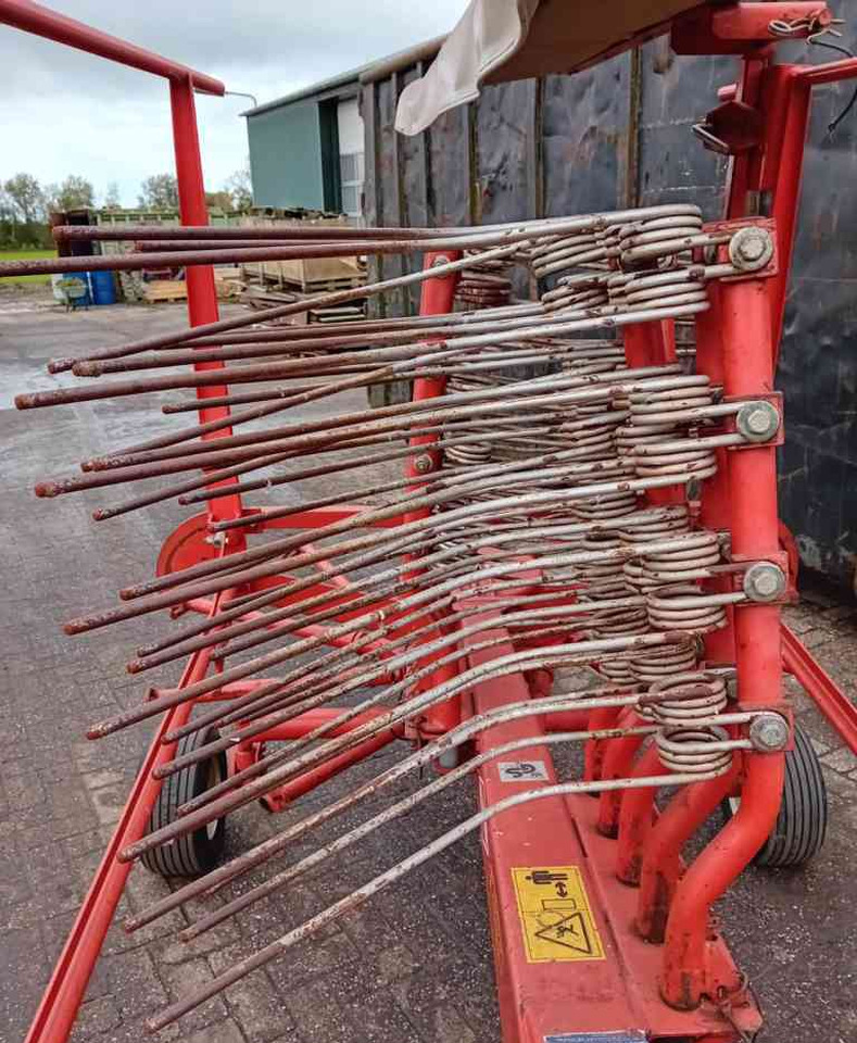 Kuhn GA4101GM zwadhark *Verkocht/sold* - Prevrtač sijena/ Grabulje: slika Kuhn GA4101GM zwadhark *Verkocht/sold* - Prevrtač sijena/ Grabulje Kuhn GA4101GM zwadhark *Verkocht/sold* - Prevrtač sijena/ Grabulje: slika Kuhn GA4101GM zwadhark *Verkocht/sold* - Prevrtač sijena/ Grabulje