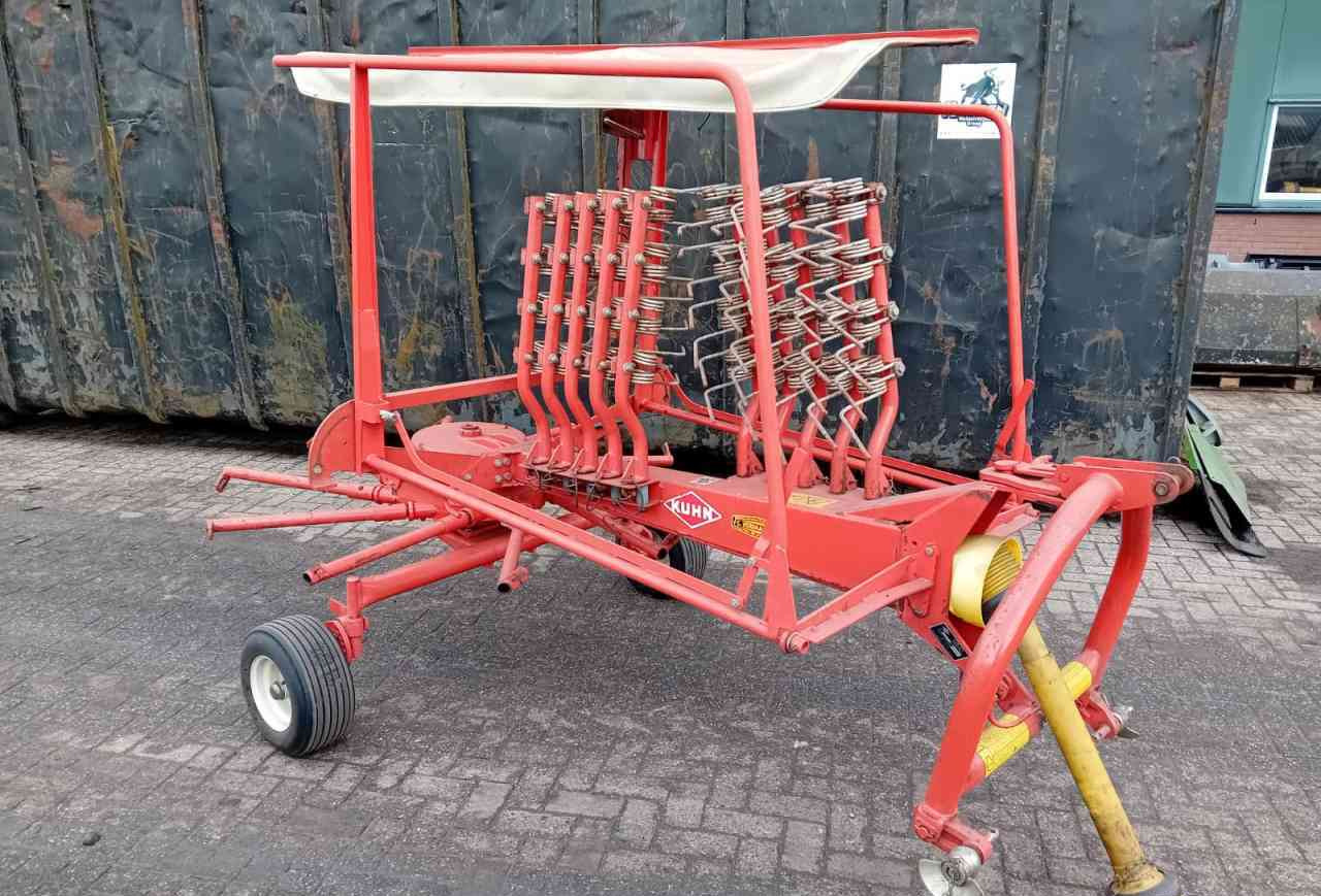 Kuhn GA4101GM zwadhark *Verkocht/sold* - Prevrtač sijena/ Grabulje: slika Kuhn GA4101GM zwadhark *Verkocht/sold* - Prevrtač sijena/ Grabulje Kuhn GA4101GM zwadhark *Verkocht/sold* - Prevrtač sijena/ Grabulje: slika Kuhn GA4101GM zwadhark *Verkocht/sold* - Prevrtač sijena/ Grabulje