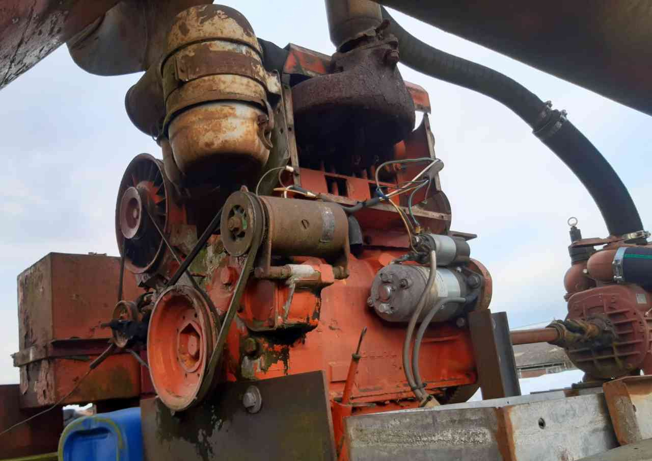 Mesttransporttank mesttank Deutz motor mestverwerking - Cisterna za gnojnicu: slika Mesttransporttank mesttank Deutz motor mestverwerking - Cisterna za gnojnicu Mesttransporttank mesttank Deutz motor mestverwerking - Cisterna za gnojnicu: slika Mesttransporttank mesttank Deutz motor mestverwerking - Cisterna za gnojnicu