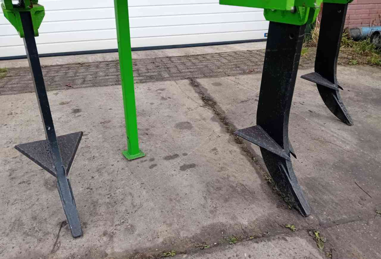 STP GL3 woelpoot, diepwoeler, grondbewerking - Kultivator: slika STP GL3 woelpoot, diepwoeler, grondbewerking - Kultivator STP GL3 woelpoot, diepwoeler, grondbewerking - Kultivator: slika STP GL3 woelpoot, diepwoeler, grondbewerking - Kultivator