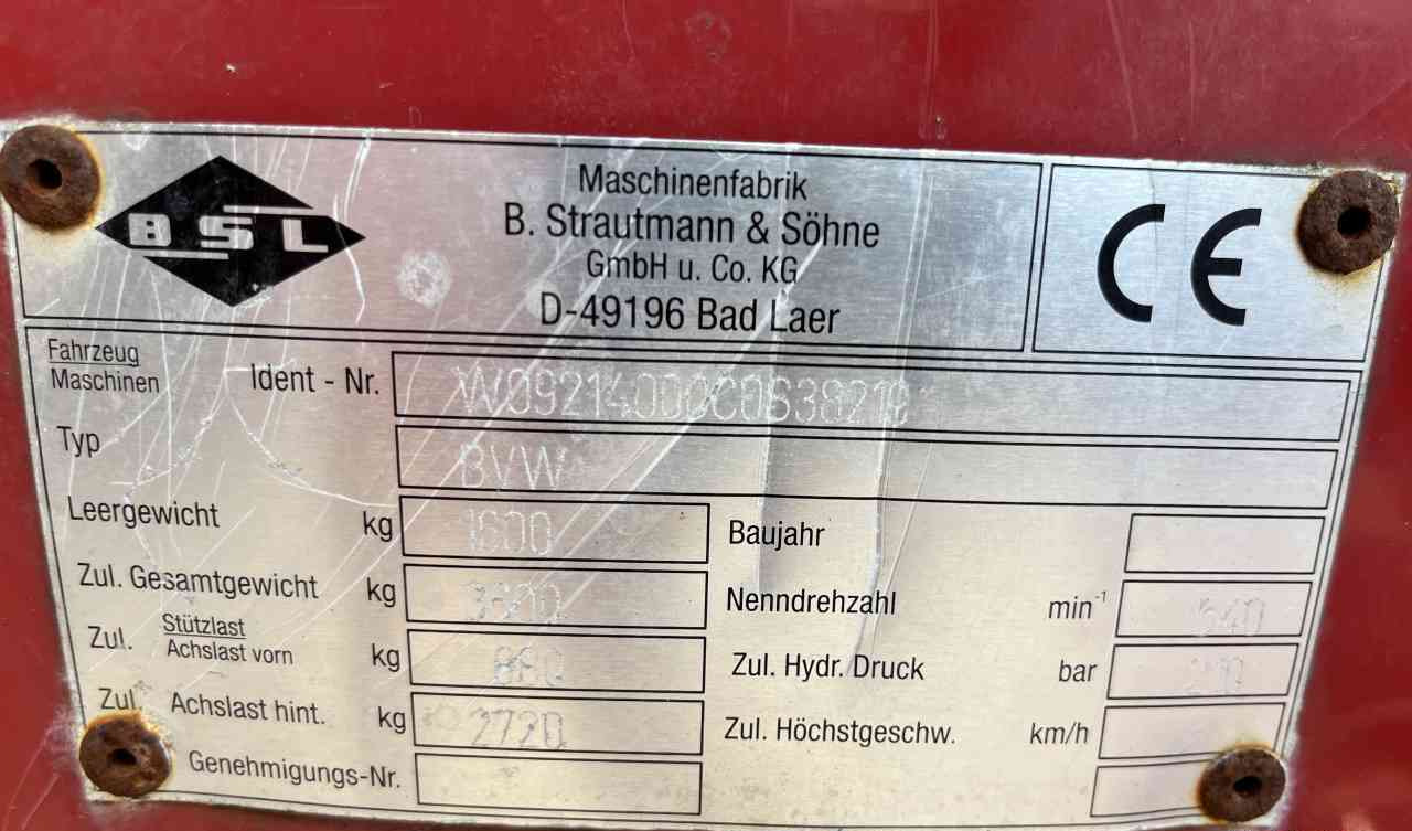 Strautmann BVW Blokkenwagen doseerwagen voermachines - Vagon-miješalica za krmivo: slika Strautmann BVW Blokkenwagen doseerwagen voermachines - Vagon-miješalica za krmivo Strautmann BVW Blokkenwagen doseerwagen voermachines - Vagon-miješalica za krmivo: slika Strautmann BVW Blokkenwagen doseerwagen voermachines - Vagon-miješalica za krmivo