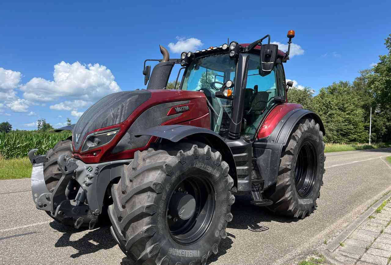 Valtra T234 Direct Tractoren - Traktor: slika Valtra T234 Direct Tractoren - Traktor Valtra T234 Direct Tractoren - Traktor: slika Valtra T234 Direct Tractoren - Traktor