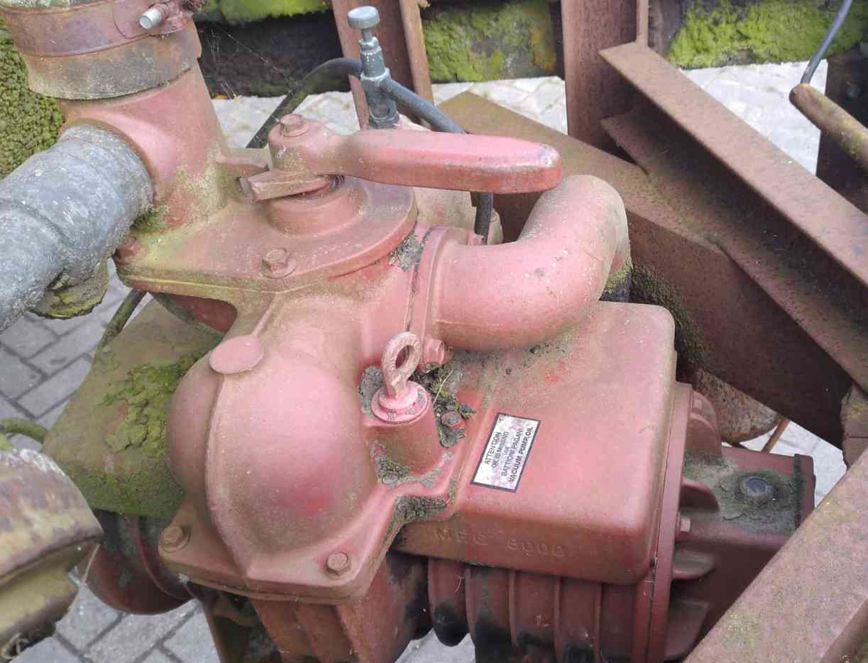 Veenhuis 8000 ltr. vacuümtank mestverwerking - Cisterna za gnojnicu: slika Veenhuis 8000 ltr. vacuümtank mestverwerking - Cisterna za gnojnicu Veenhuis 8000 ltr. vacuümtank mestverwerking - Cisterna za gnojnicu: slika Veenhuis 8000 ltr. vacuümtank mestverwerking - Cisterna za gnojnicu