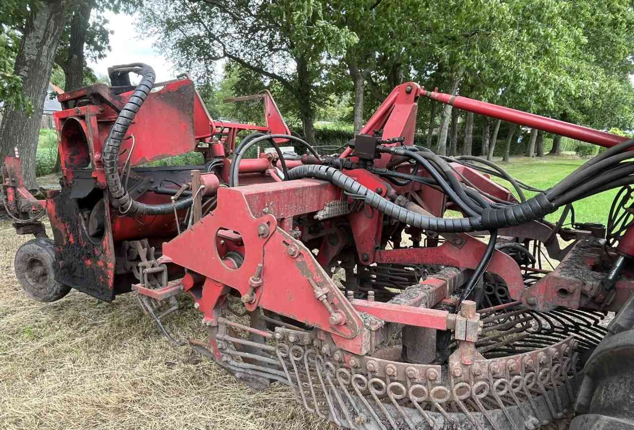 WKM Agrifac WKM BIG SIX Bietenrooier, rooimachines, oogstmachines. - Kombajn za šećernu repu: slika WKM Agrifac WKM BIG SIX Bietenrooier, rooimachines, oogstmachines. - Kombajn za šećernu repu WKM Agrifac WKM BIG SIX Bietenrooier, rooimachines, oogstmachines. - Kombajn za šećernu repu: slika WKM Agrifac WKM BIG SIX Bietenrooier, rooimachines, oogstmachines. - Kombajn za šećernu repu