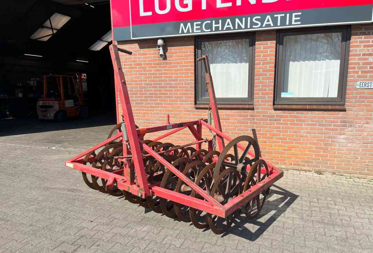 Zibo VP70 11/12 vorenpakker 2,50 m. grondbewerking - Valjak za poljoprivredna gospodarstva: slika Zibo VP70 11/12 vorenpakker 2,50 m. grondbewerking - Valjak za poljoprivredna gospodarstva Zibo VP70 11/12 vorenpakker 2,50 m. grondbewerking - Valjak za poljoprivredna gospodarstva: slika Zibo VP70 11/12 vorenpakker 2,50 m. grondbewerking - Valjak za poljoprivredna gospodarstva