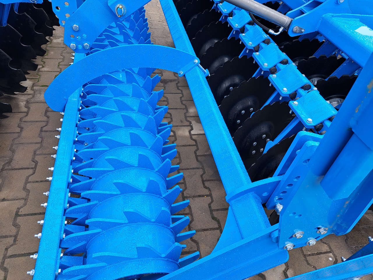 INTER-TECH 3.0m - Tanjurača: slika INTER-TECH 3.0m - Tanjurača INTER-TECH 3.0m - Tanjurača: slika INTER-TECH 3.0m - Tanjurača