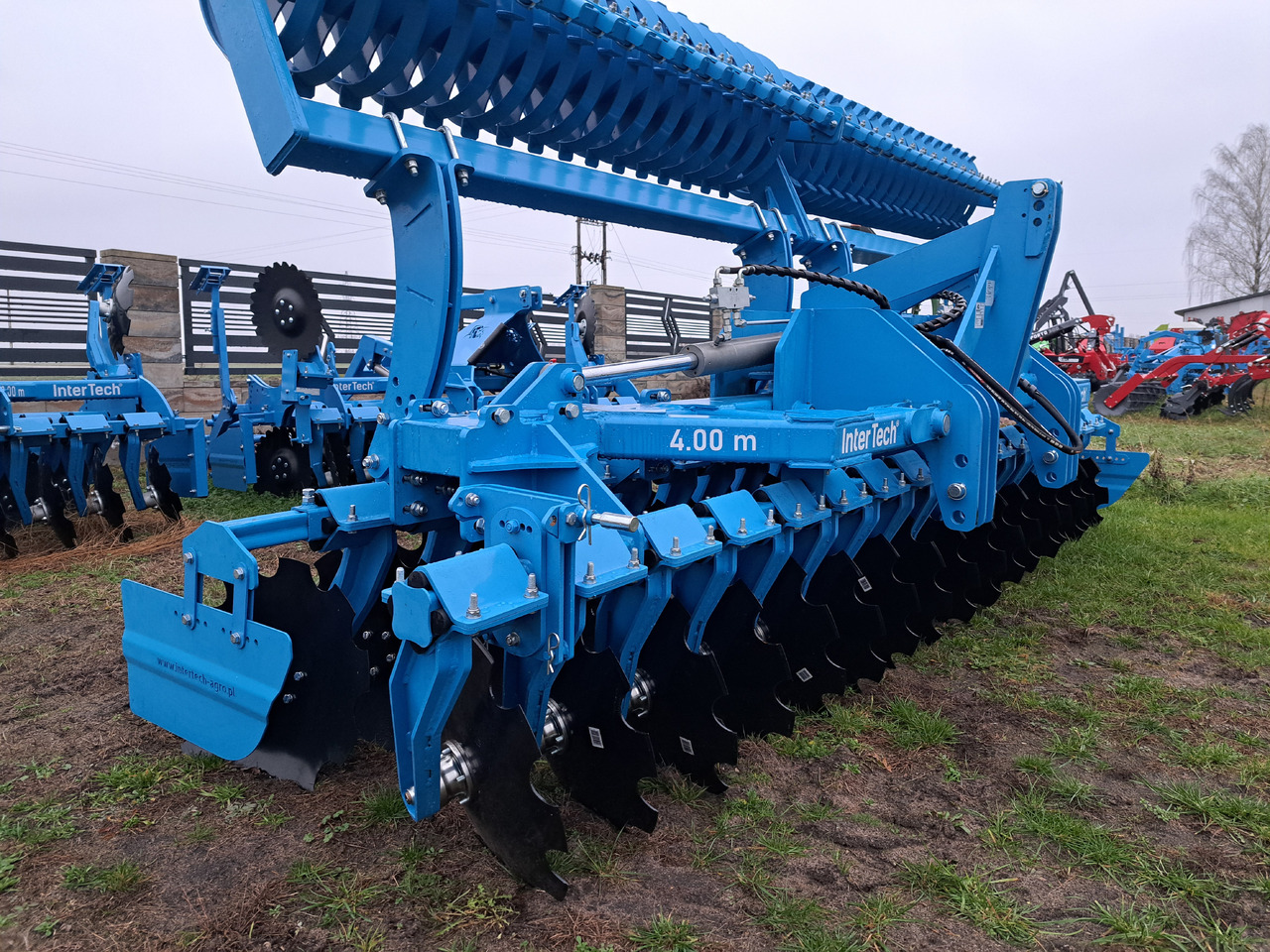 INTER-TECH 4.0m - Tanjurača: slika INTER-TECH 4.0m - Tanjurača INTER-TECH 4.0m - Tanjurača: slika INTER-TECH 4.0m - Tanjurača