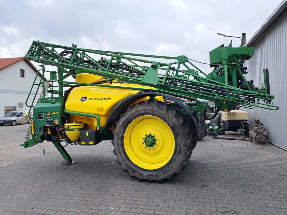 John Deere M944I - Vučena prskalica: slika John Deere M944I - Vučena prskalica John Deere M944I - Vučena prskalica: slika John Deere M944I - Vučena prskalica