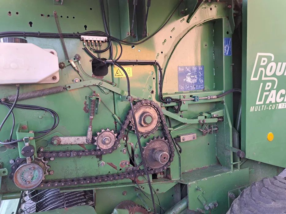 Krone 1250 Round Pack - Rolo balirka: slika Krone 1250 Round Pack - Rolo balirka Krone 1250 Round Pack - Rolo balirka: slika Krone 1250 Round Pack - Rolo balirka