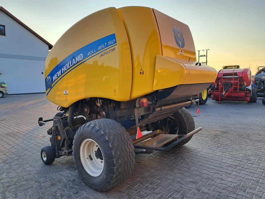 New Holland ROLL-BELT 150 cropcutter - Rolo balirka: slika New Holland ROLL-BELT 150 cropcutter - Rolo balirka New Holland ROLL-BELT 150 cropcutter - Rolo balirka: slika New Holland ROLL-BELT 150 cropcutter - Rolo balirka