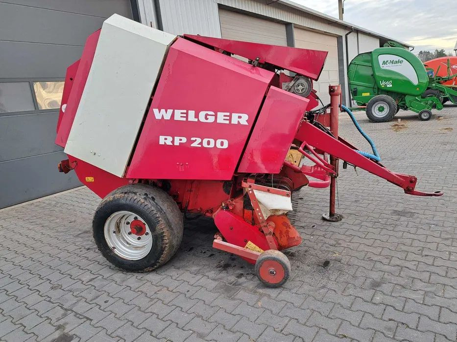 Welger RP 200 - Rolo balirka: slika Welger RP 200 - Rolo balirka Welger RP 200 - Rolo balirka: slika Welger RP 200 - Rolo balirka