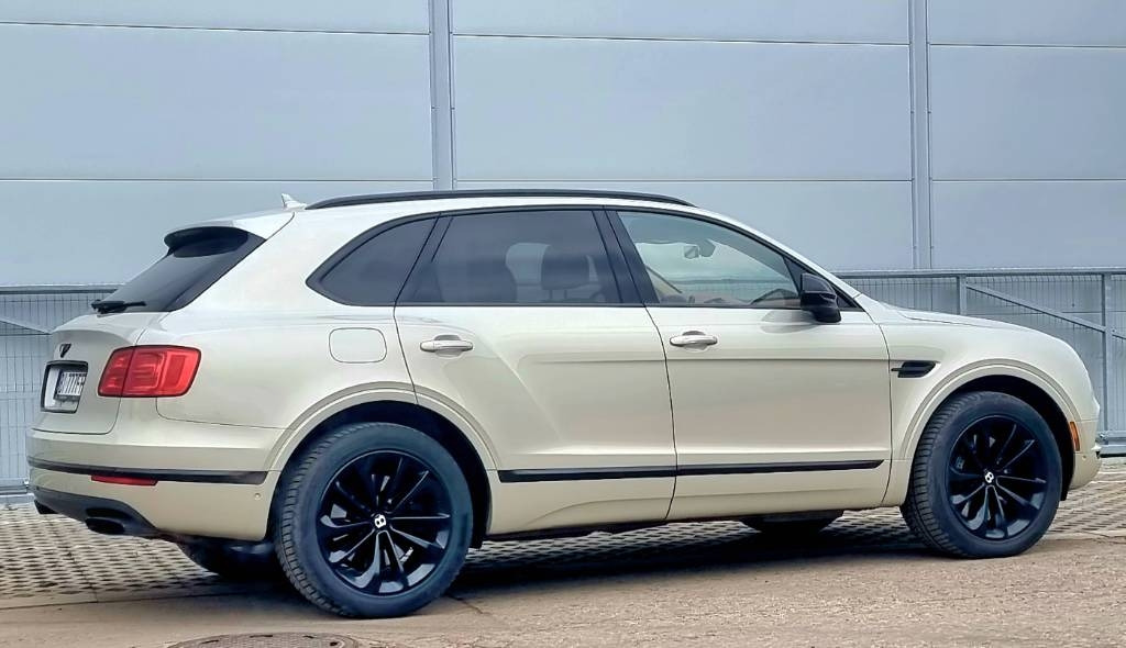 Bentley BENTAYGA 6.0 W12 - Automobil: slika Bentley BENTAYGA 6.0 W12 - Automobil Bentley BENTAYGA 6.0 W12 - Automobil: slika Bentley BENTAYGA 6.0 W12 - Automobil