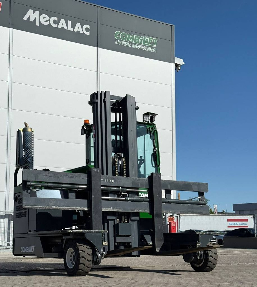 Combilift C 4000 LPG - 4-smjerni regalni viličar: slika Combilift C 4000 LPG - 4-smjerni regalni viličar Combilift C 4000 LPG - 4-smjerni regalni viličar: slika Combilift C 4000 LPG - 4-smjerni regalni viličar